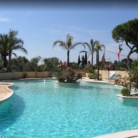 Mobile Home In Frejus, South Of France Dış mekan fotoğraf